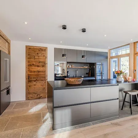 Steffen Penthouse Deluxe Ski